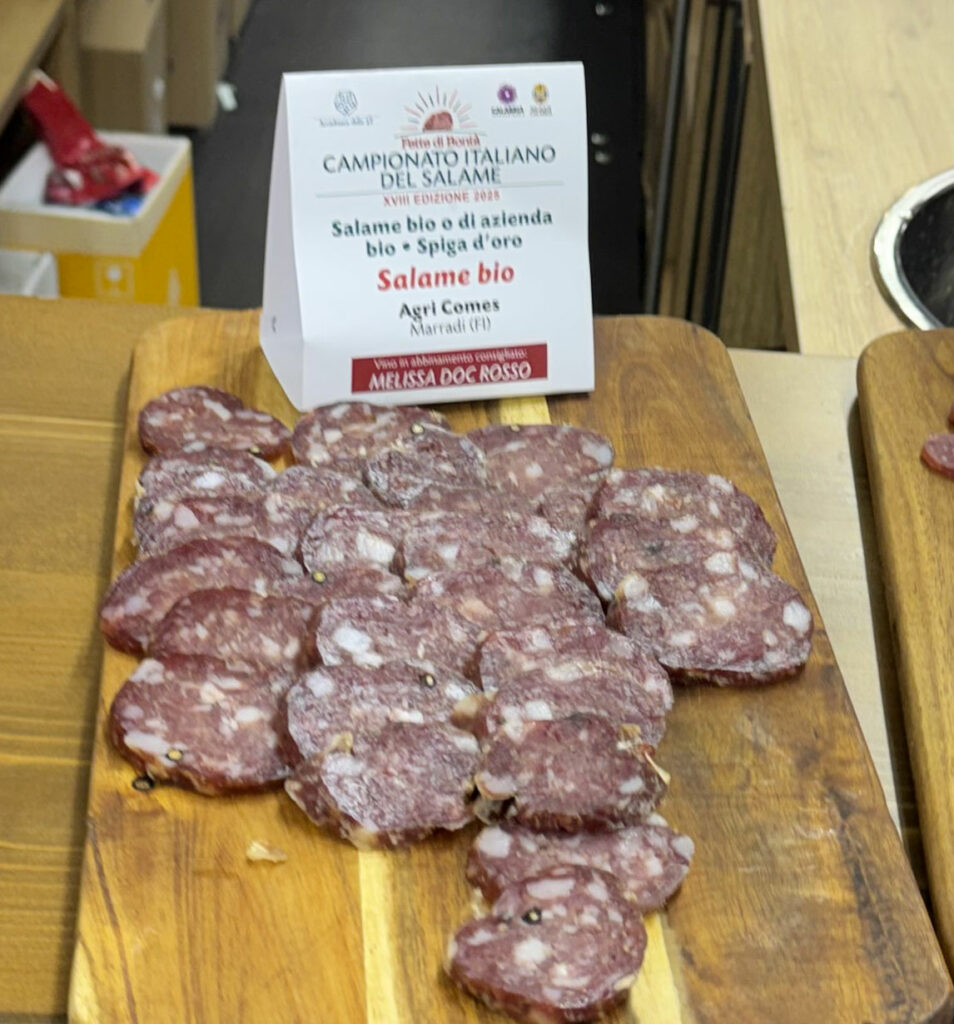 Il salame biologico di Agri Comes di Marradi premiato a Vinitaly nell'area della Regione Calabria